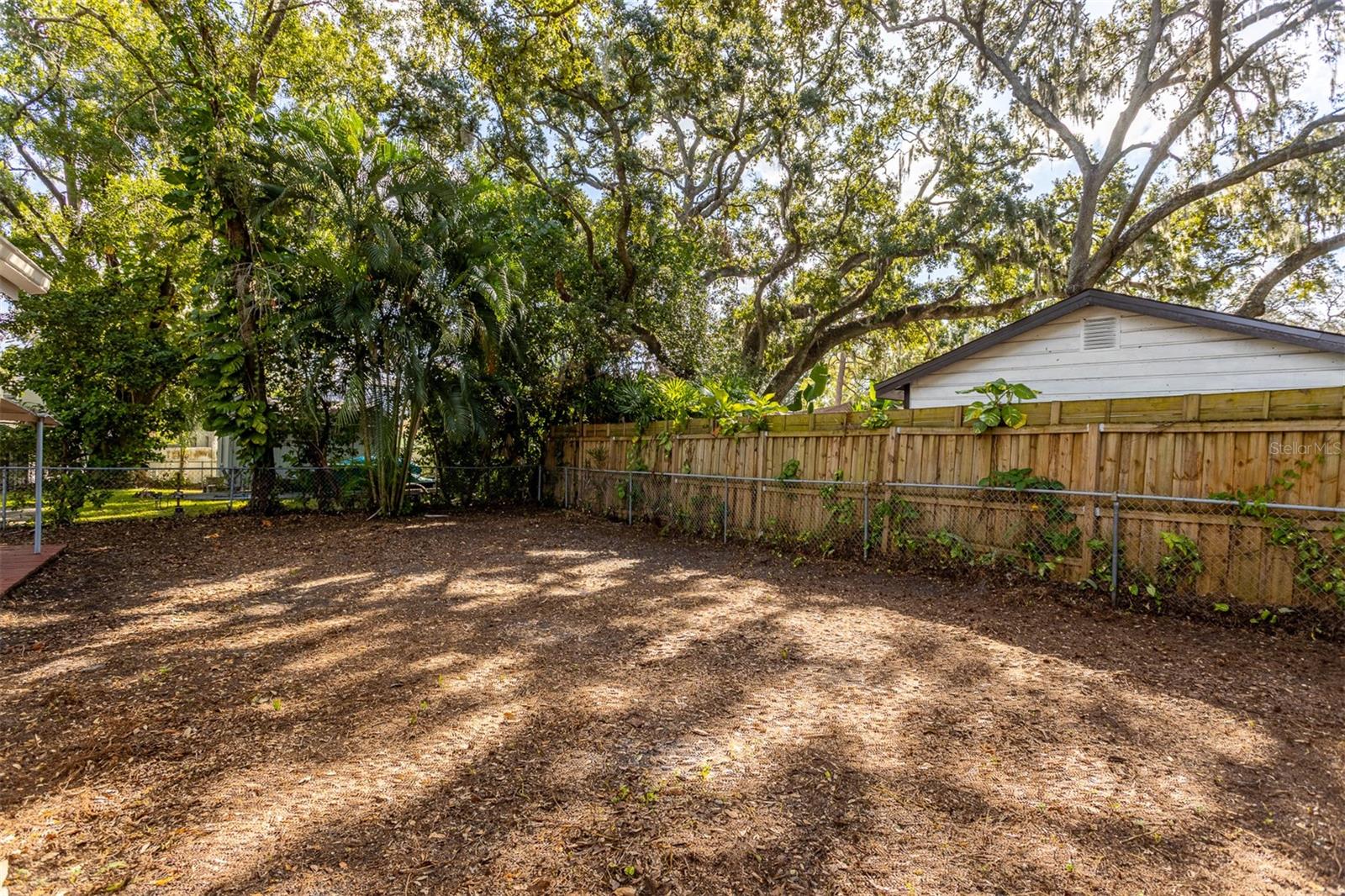 RIVERSIDE ESTATES CORR - Residential Lease