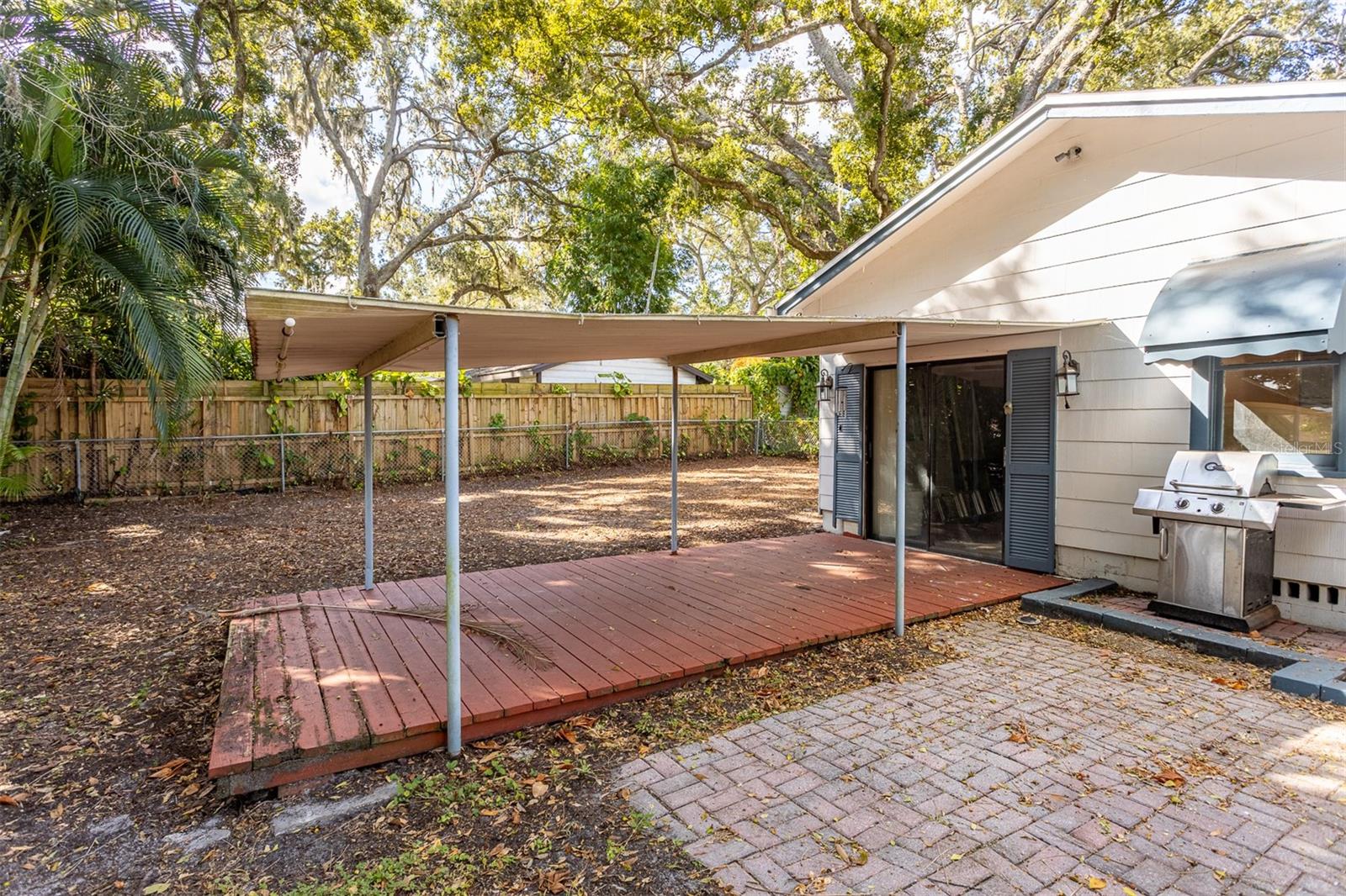 RIVERSIDE ESTATES CORR - Residential Lease