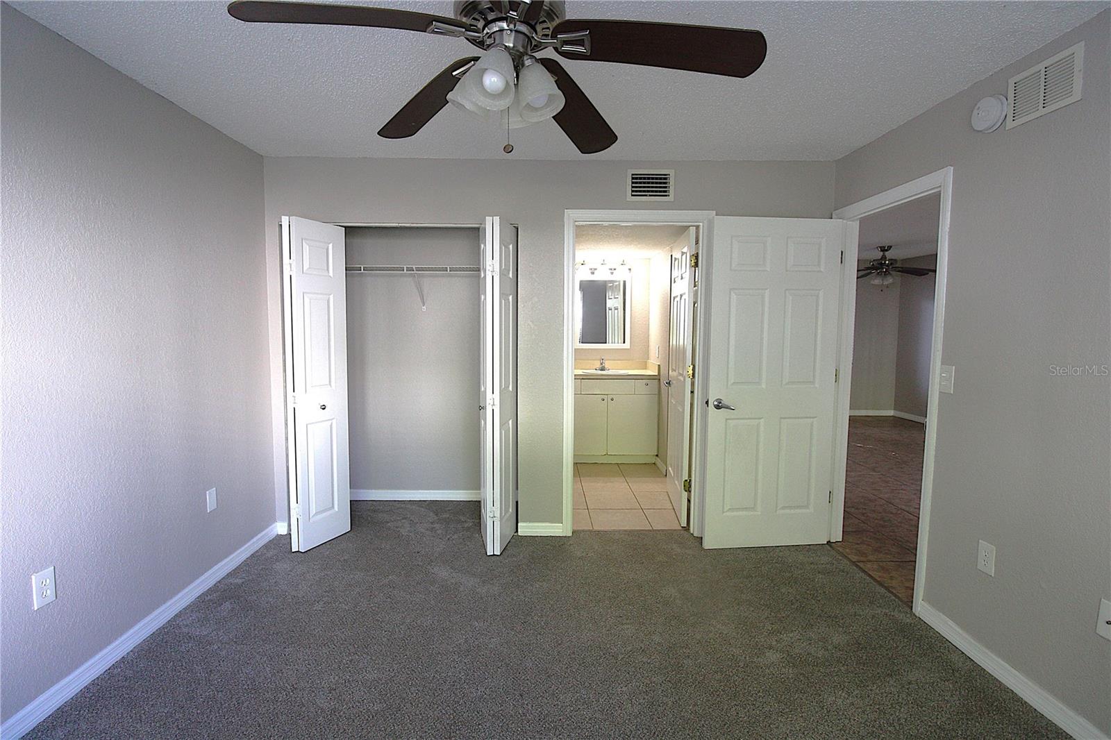 GARDEN WALK PH 1 - Residential Lease