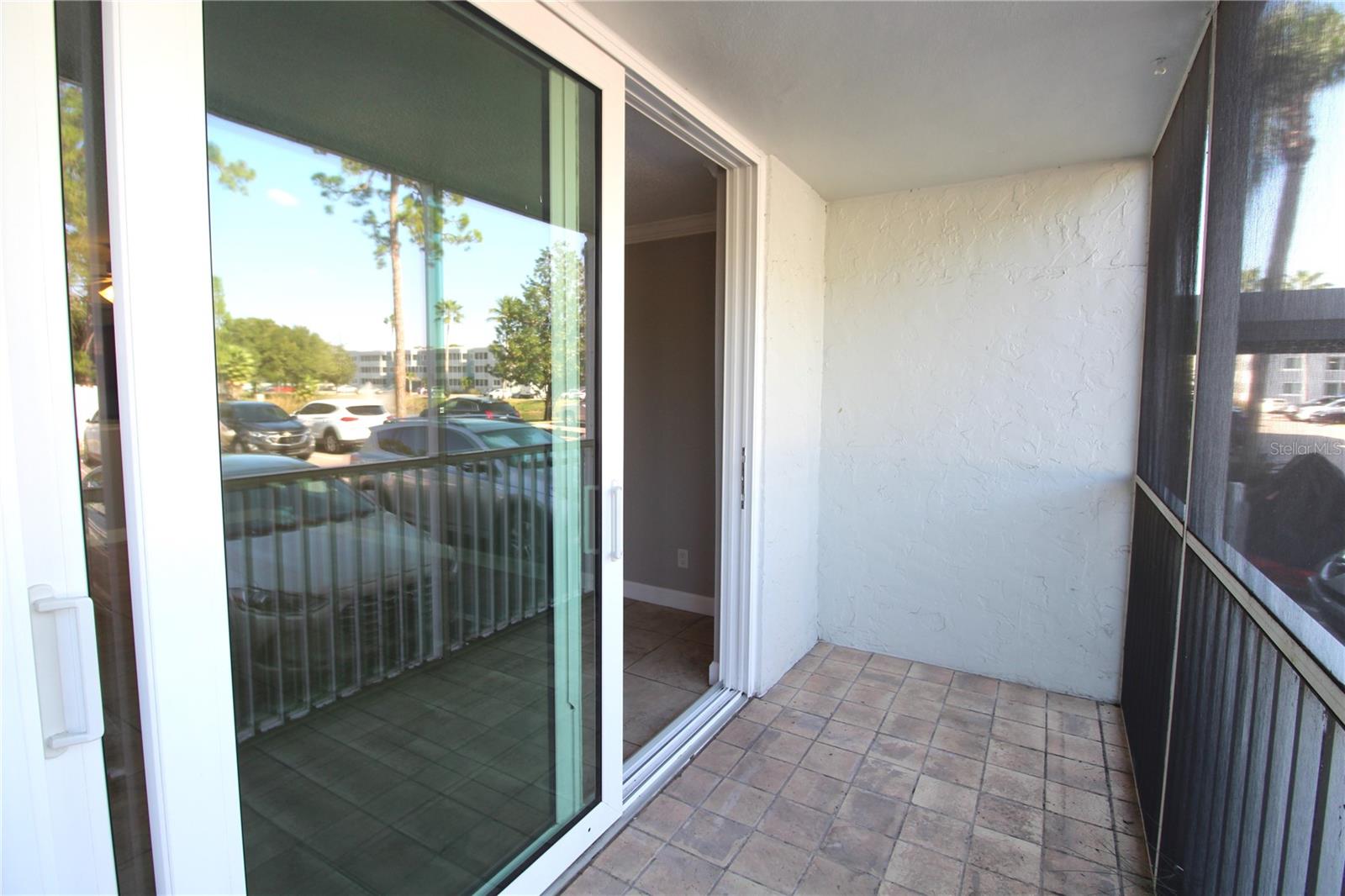 SARASOTA PALMS - Residential Lease
