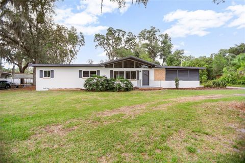 2215 LAKE RUBY ROAD DELAND FL 32724