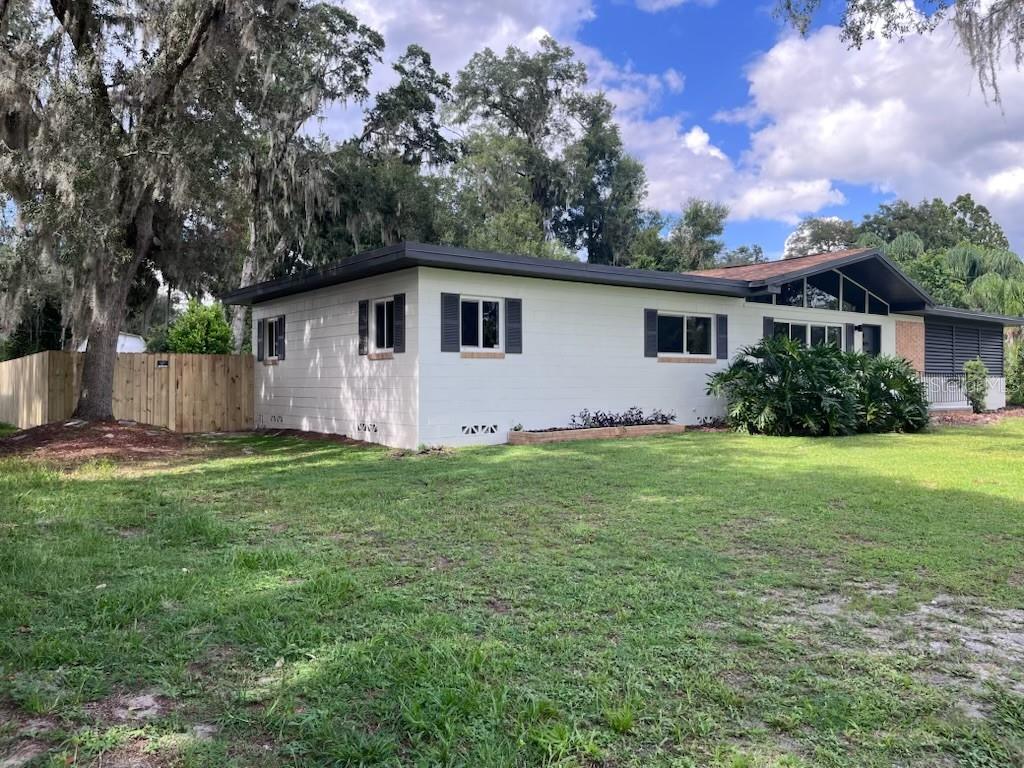 2215 LAKE RUBY ROAD