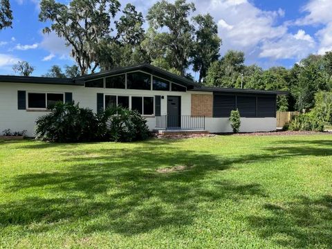 2215 LAKE RUBY ROAD DELAND FL 32724