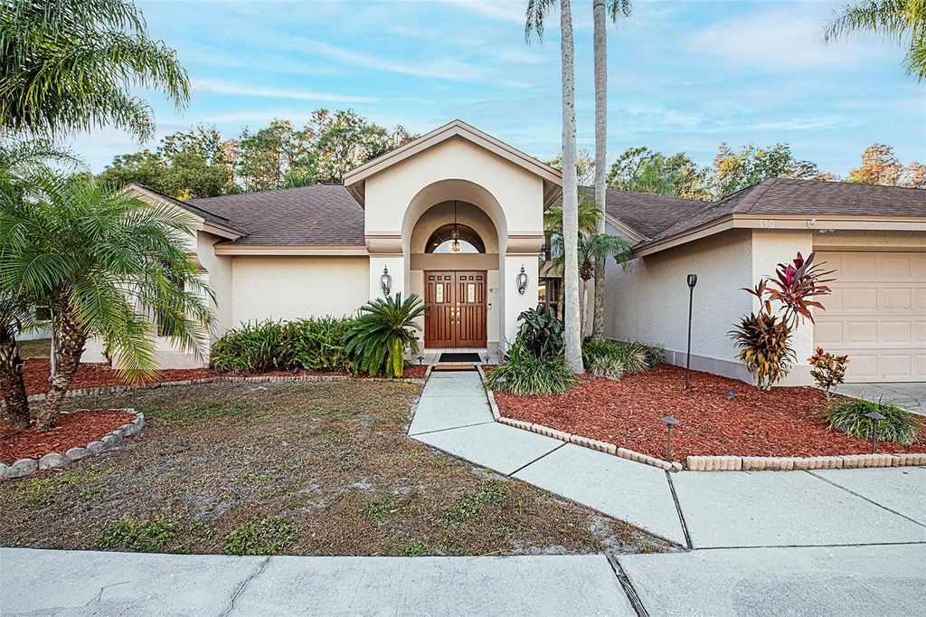Photo of 450 Waterford Circle E, Tarpon Springs, FL 34688 (MLS # TB8452903)