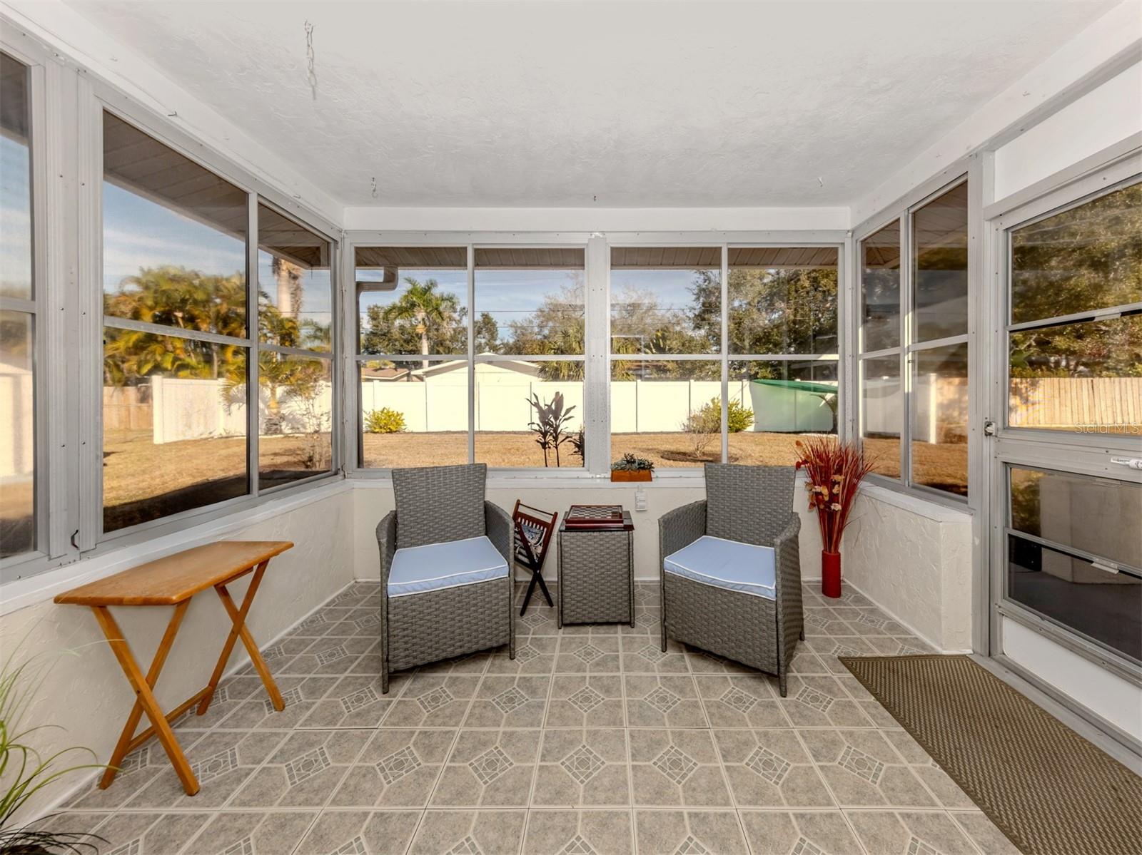 EAST GATE - Residential