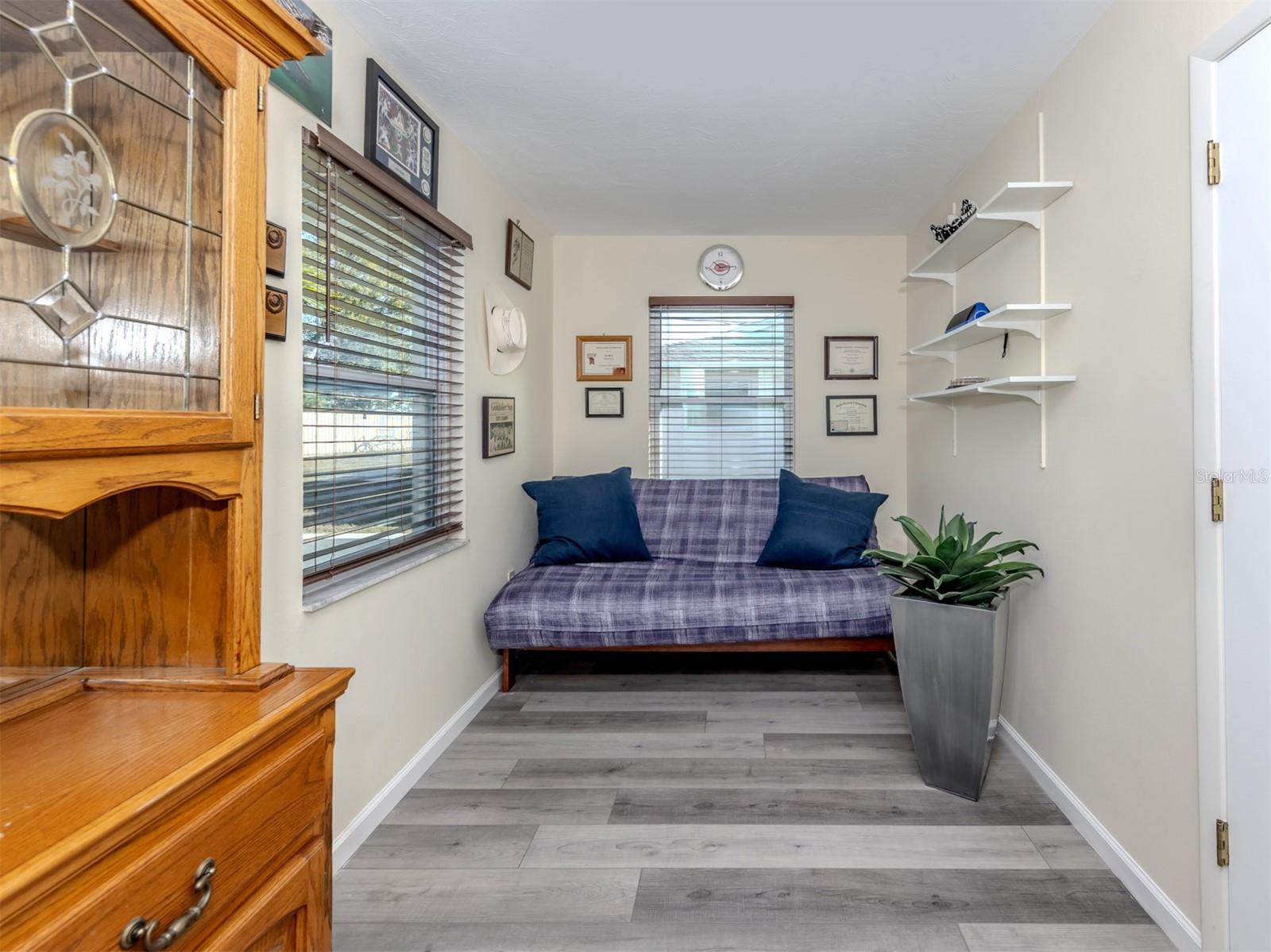 EAST GATE - Residential