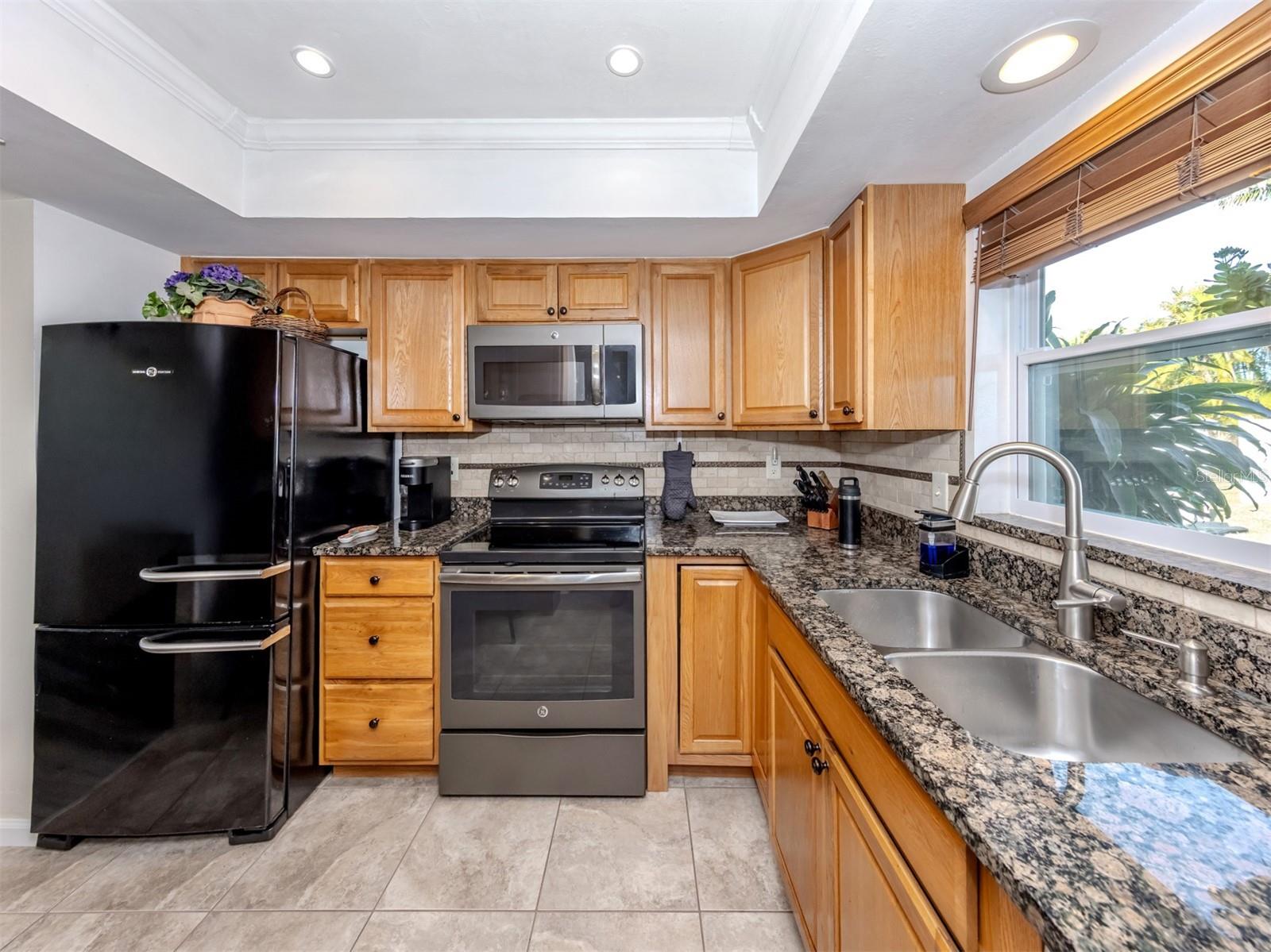 EAST GATE - Residential