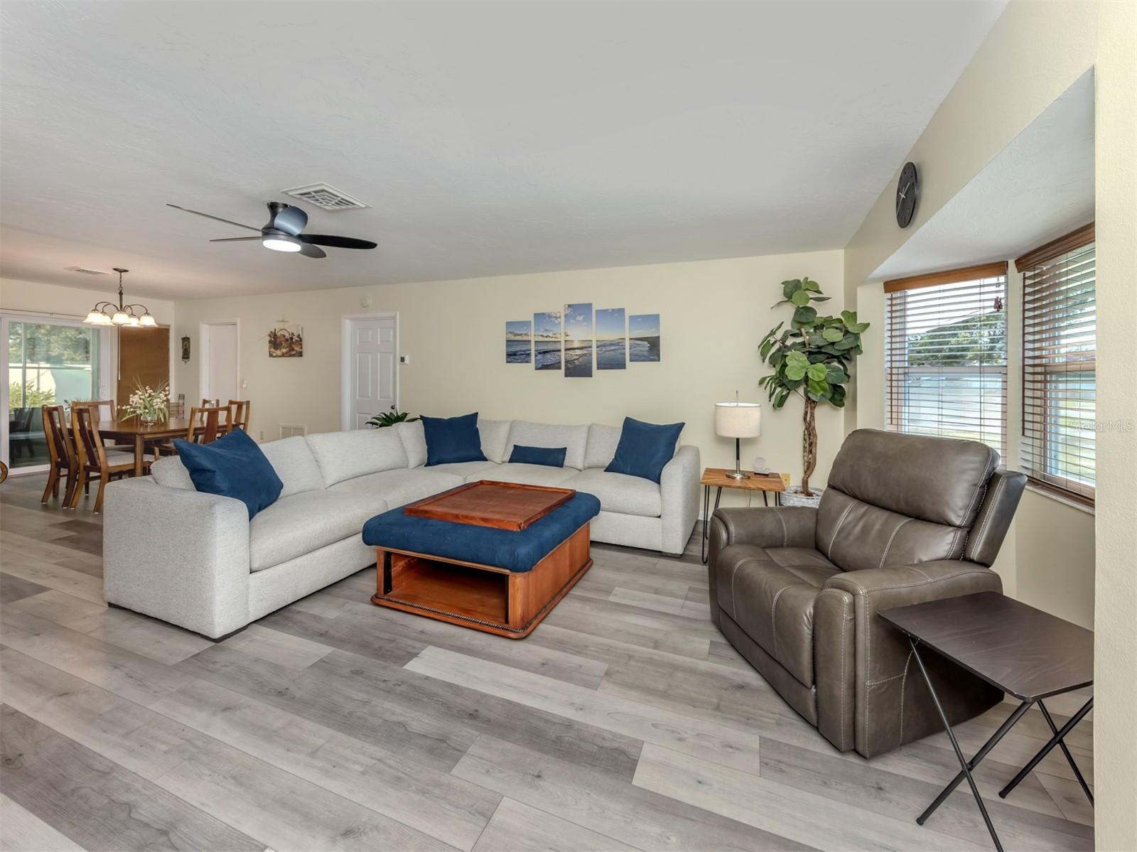 EAST GATE - Residential