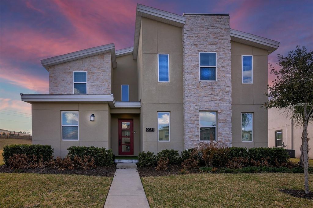 Photo of 9084 Sommerset Hills Drive, Davenport, FL 33896 (MLS # O6389989)