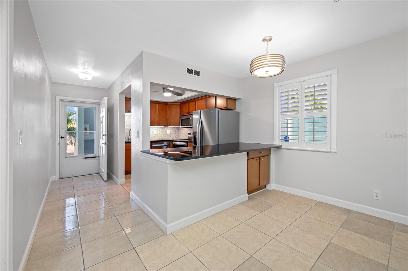 SUNSET PLAZA EAST APTS CONDO - Residential