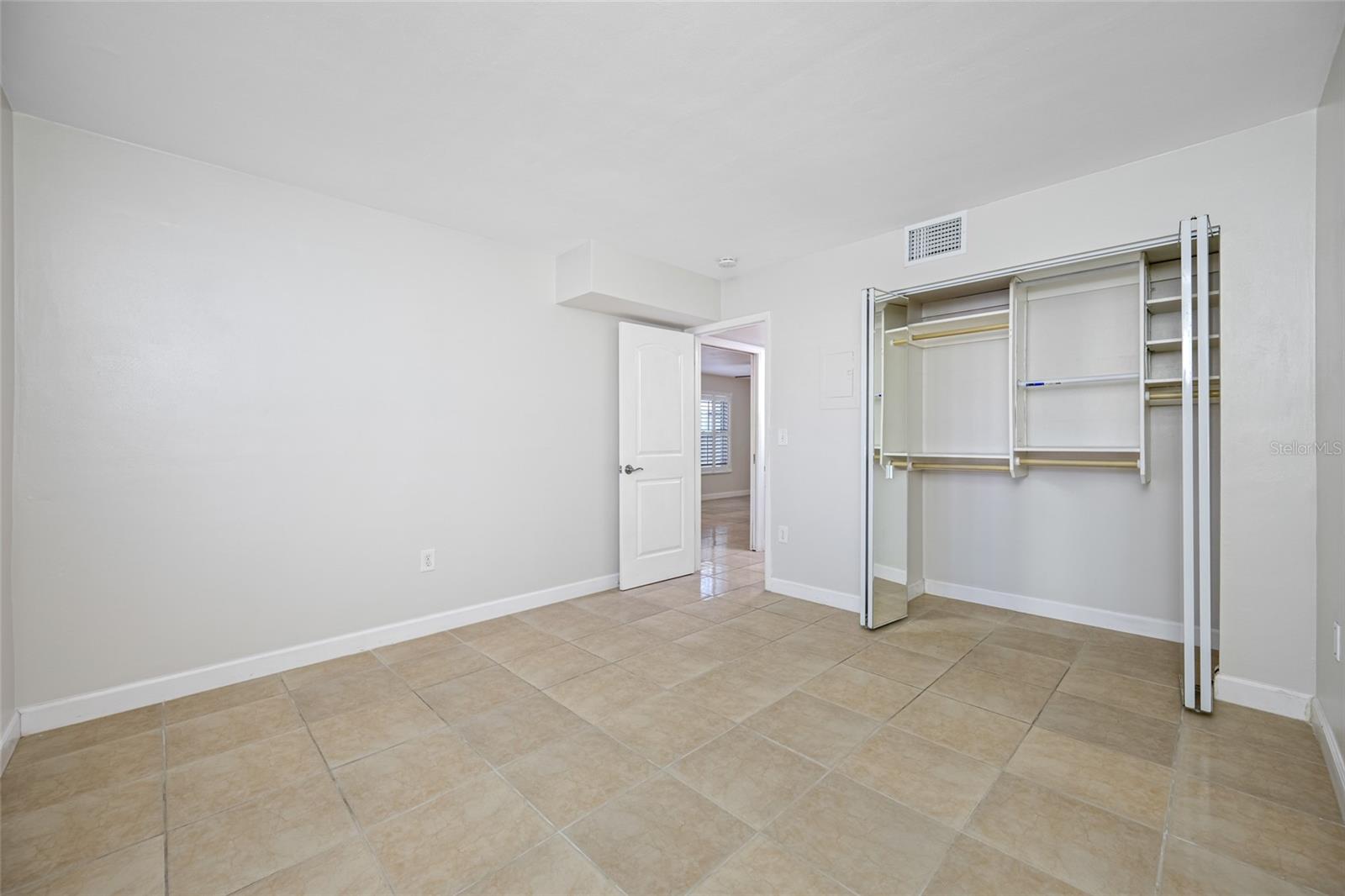 SUNSET PLAZA EAST APTS CONDO - Residential