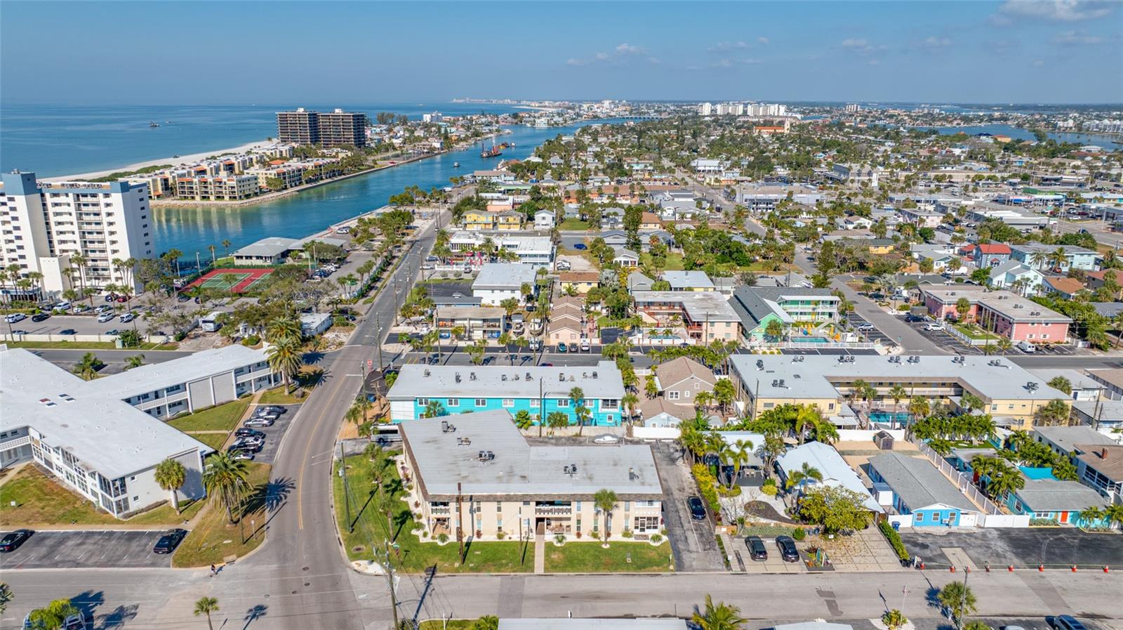 SUNSET PLAZA EAST APTS CONDO - Residential