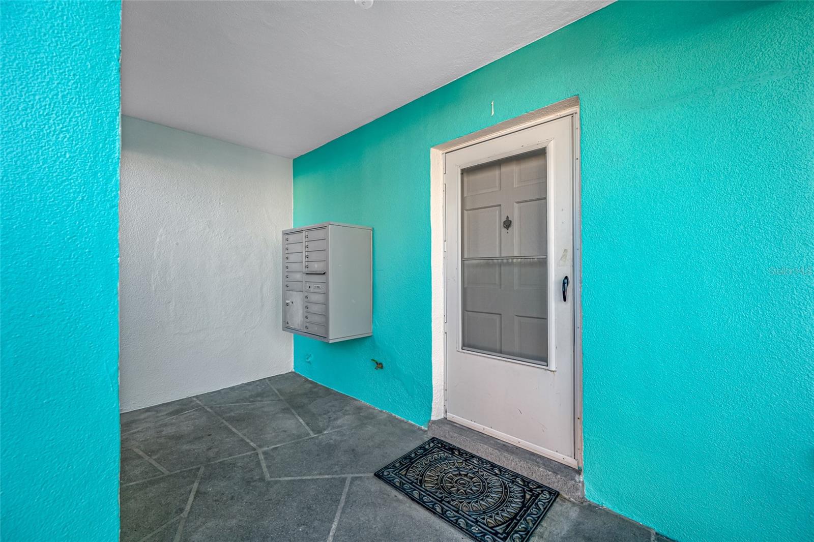 SUNSET PLAZA EAST APTS CONDO - Residential