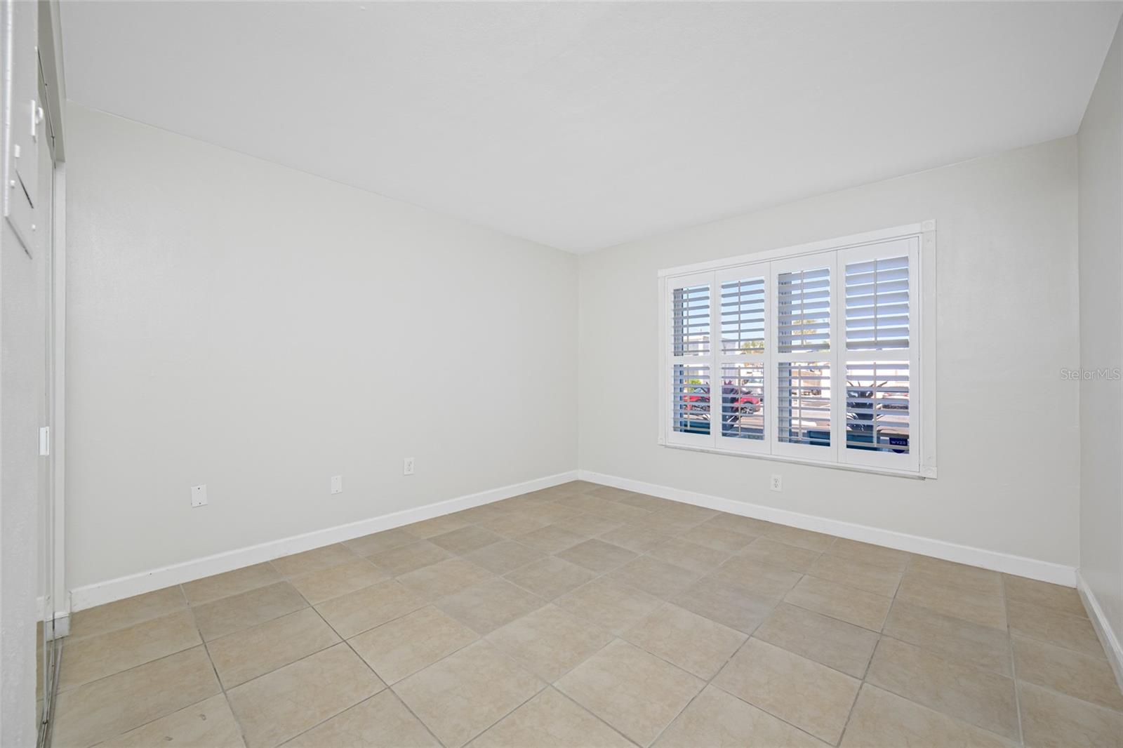 SUNSET PLAZA EAST APTS CONDO - Residential