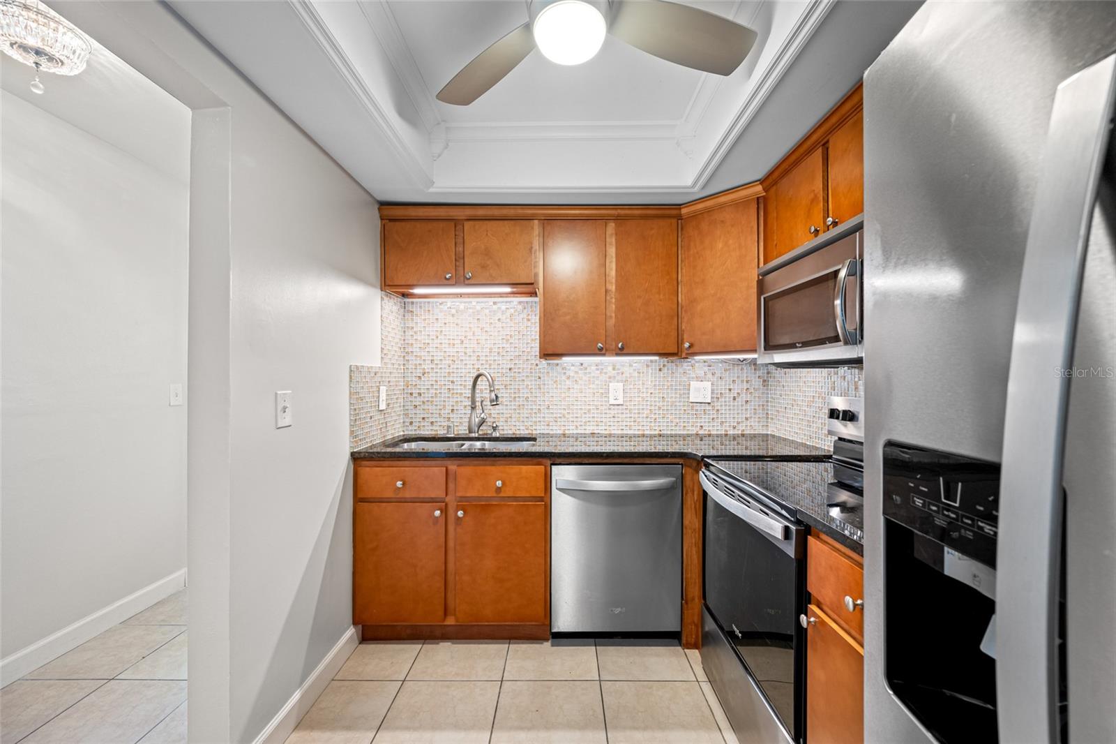 SUNSET PLAZA EAST APTS CONDO - Residential