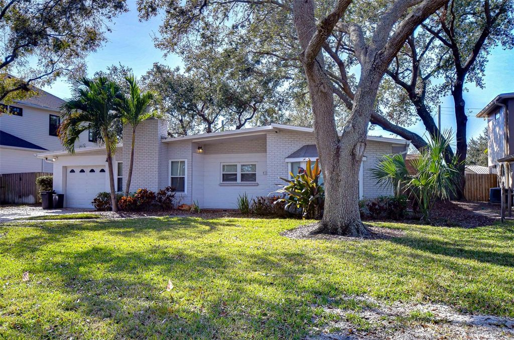 Photo of 3621 S Belcher Drive, Tampa, FL 33629 (MLS # TB8346793)