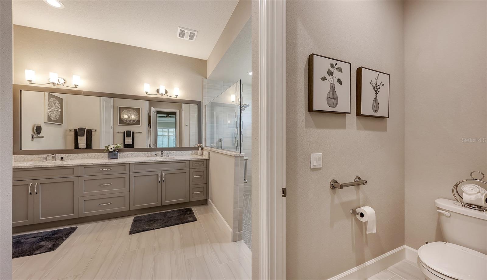 SANDHILL LAKE - Residential