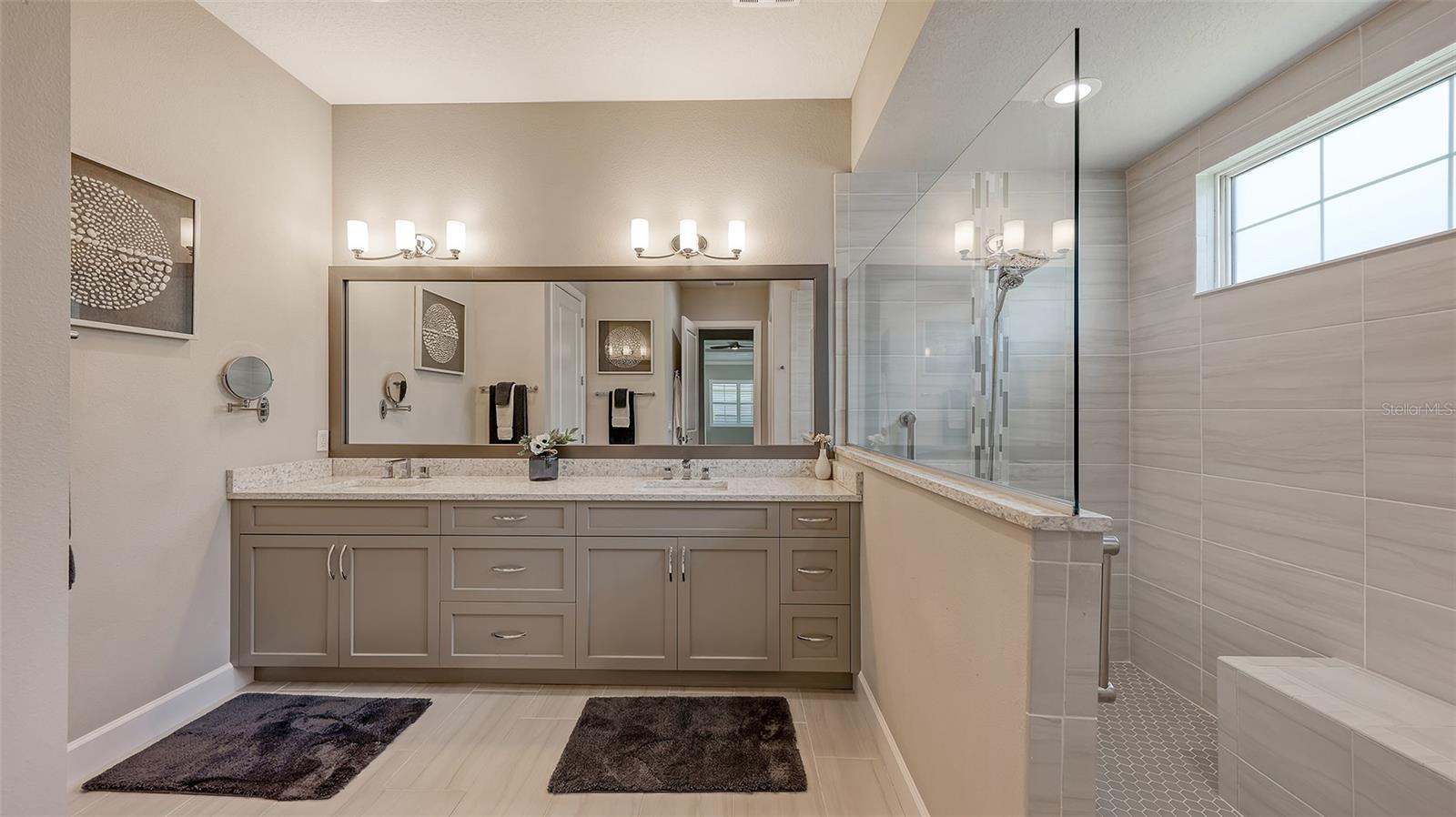 SANDHILL LAKE - Residential