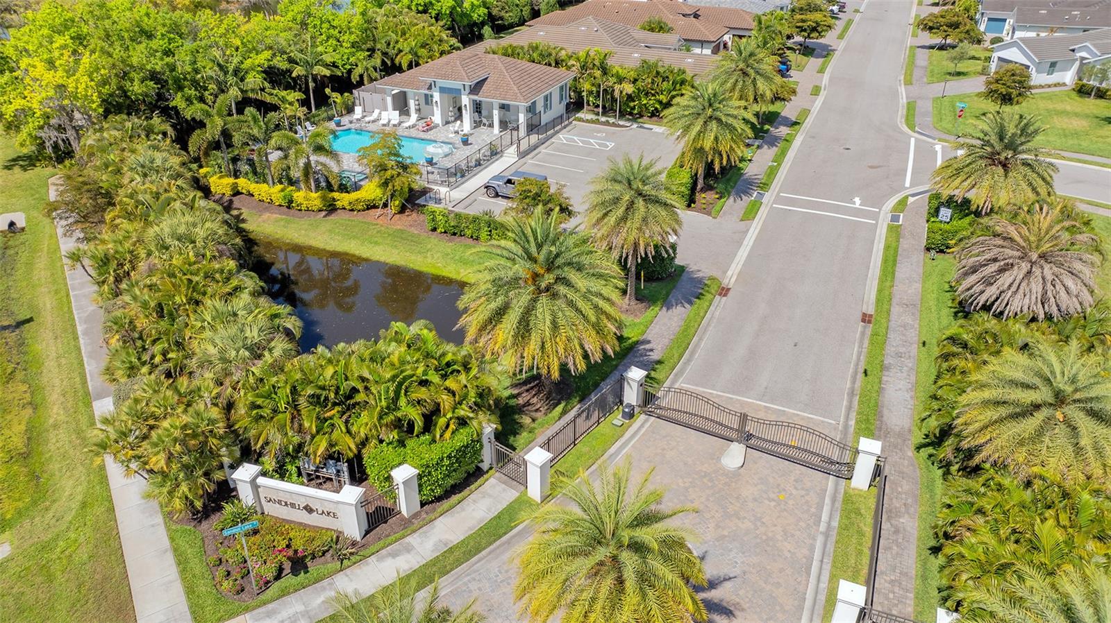 SANDHILL LAKE - Residential