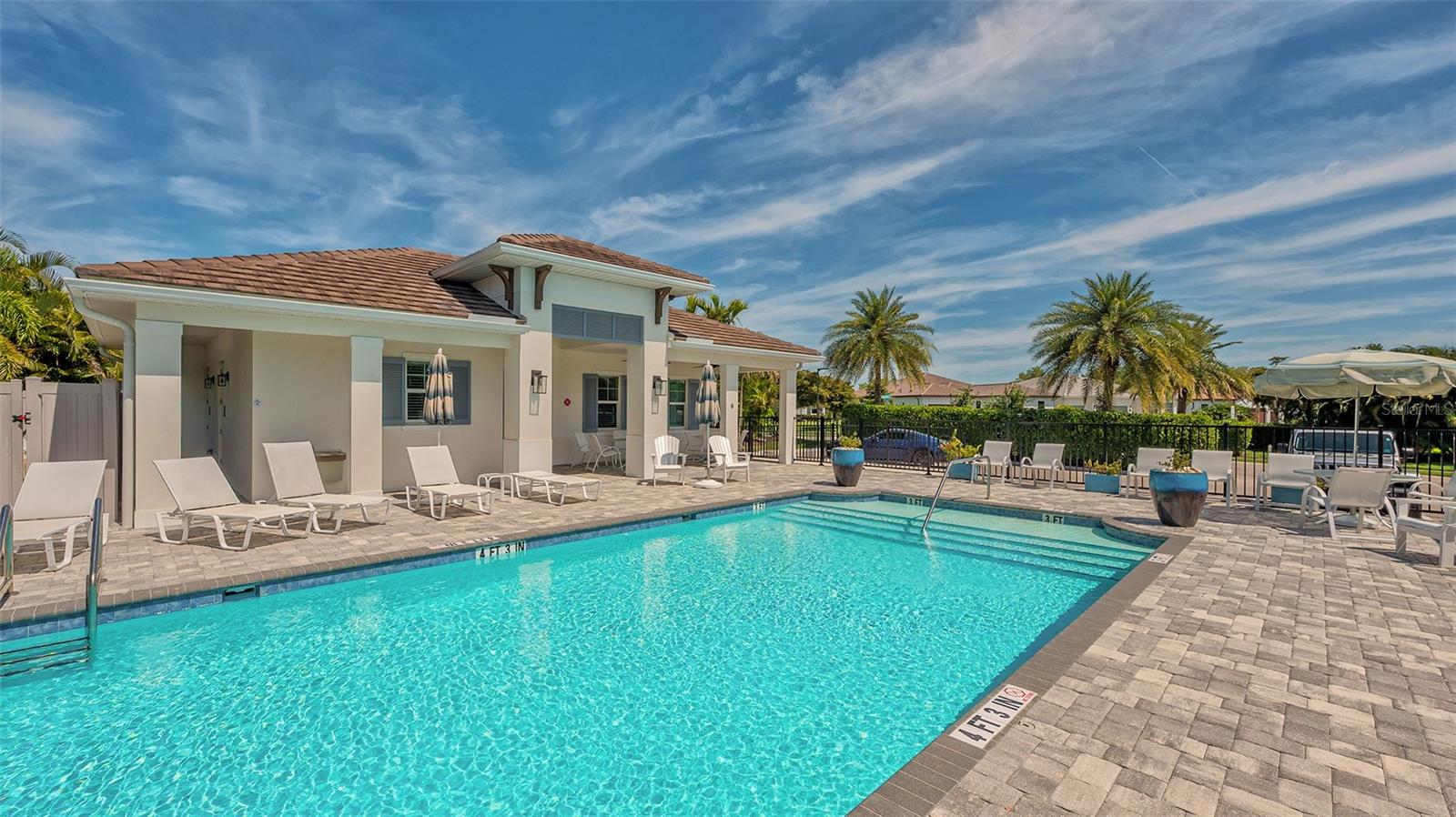SANDHILL LAKE - Residential