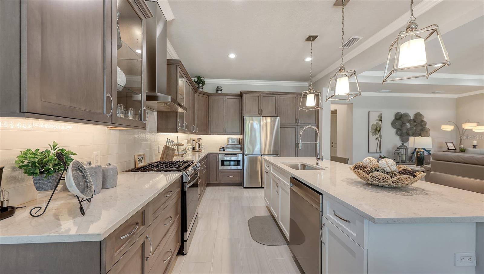 SANDHILL LAKE - Residential
