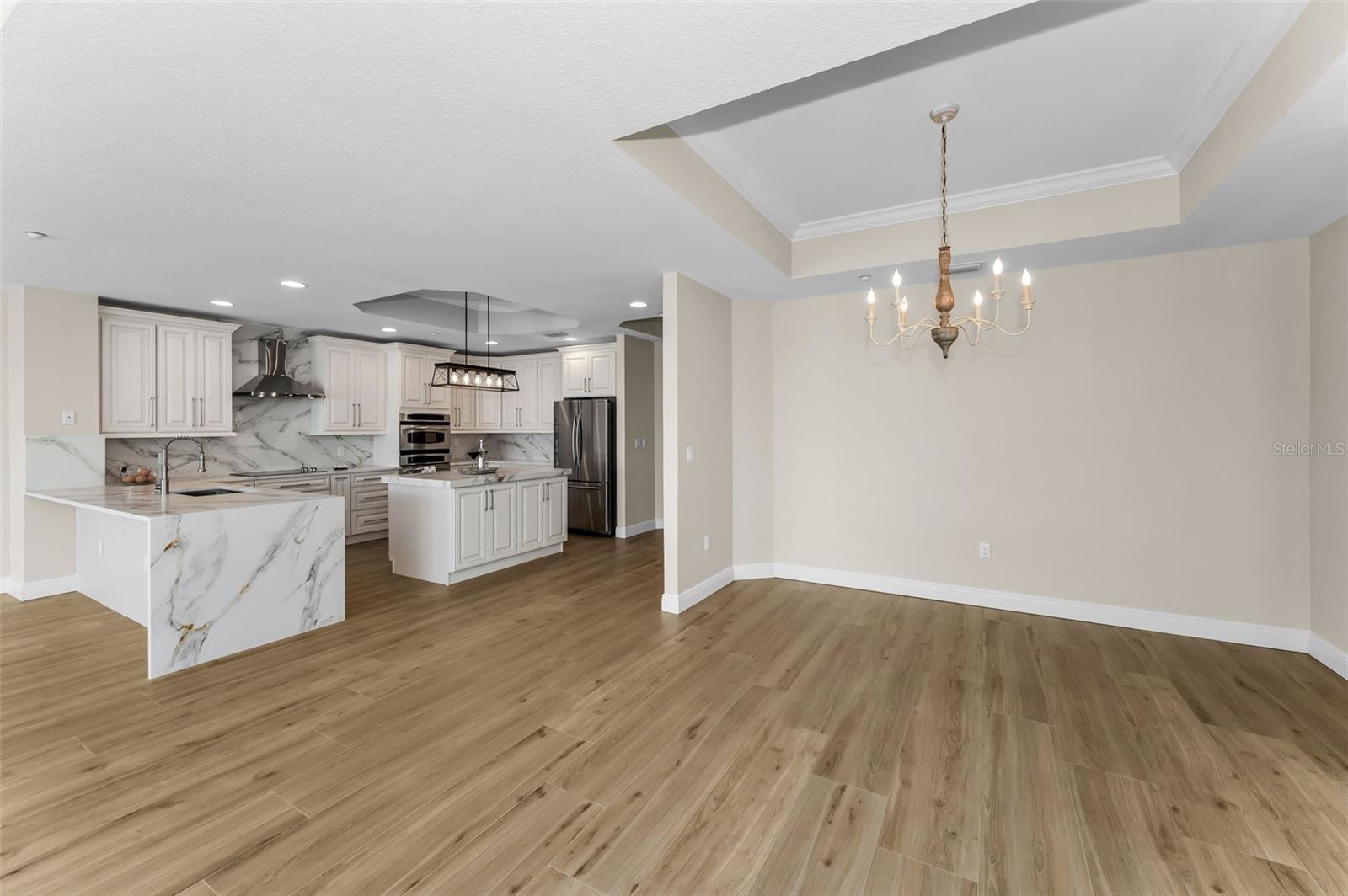 LA BAHIA CONDO - Residential