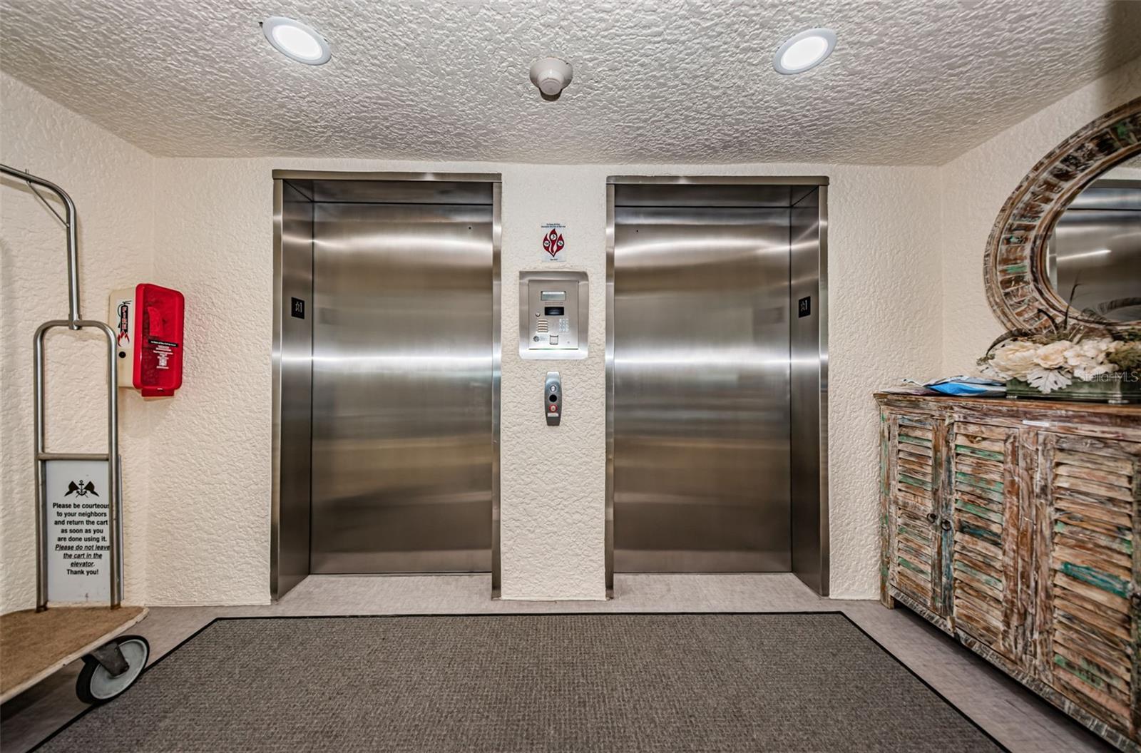 LA BAHIA CONDO - Residential