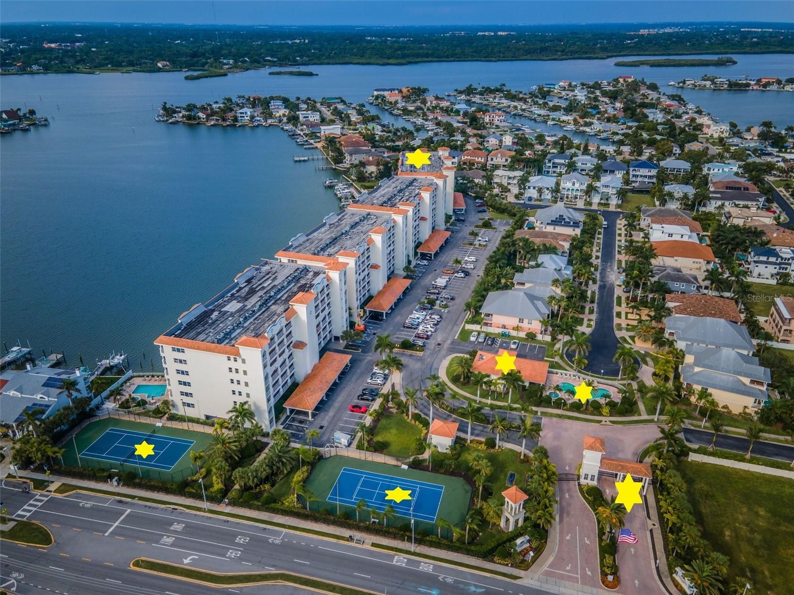 LA BAHIA CONDO - Residential