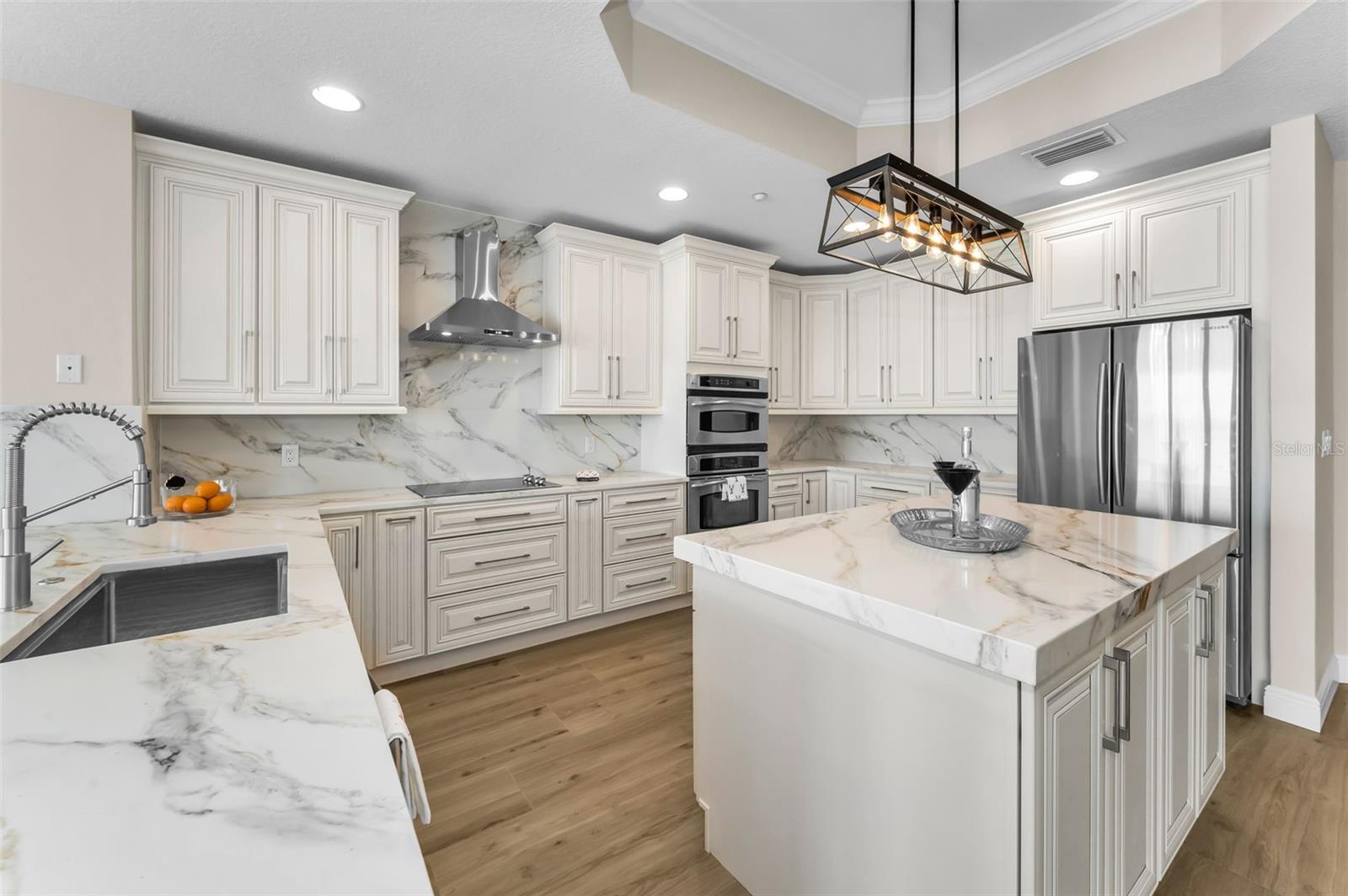LA BAHIA CONDO - Residential