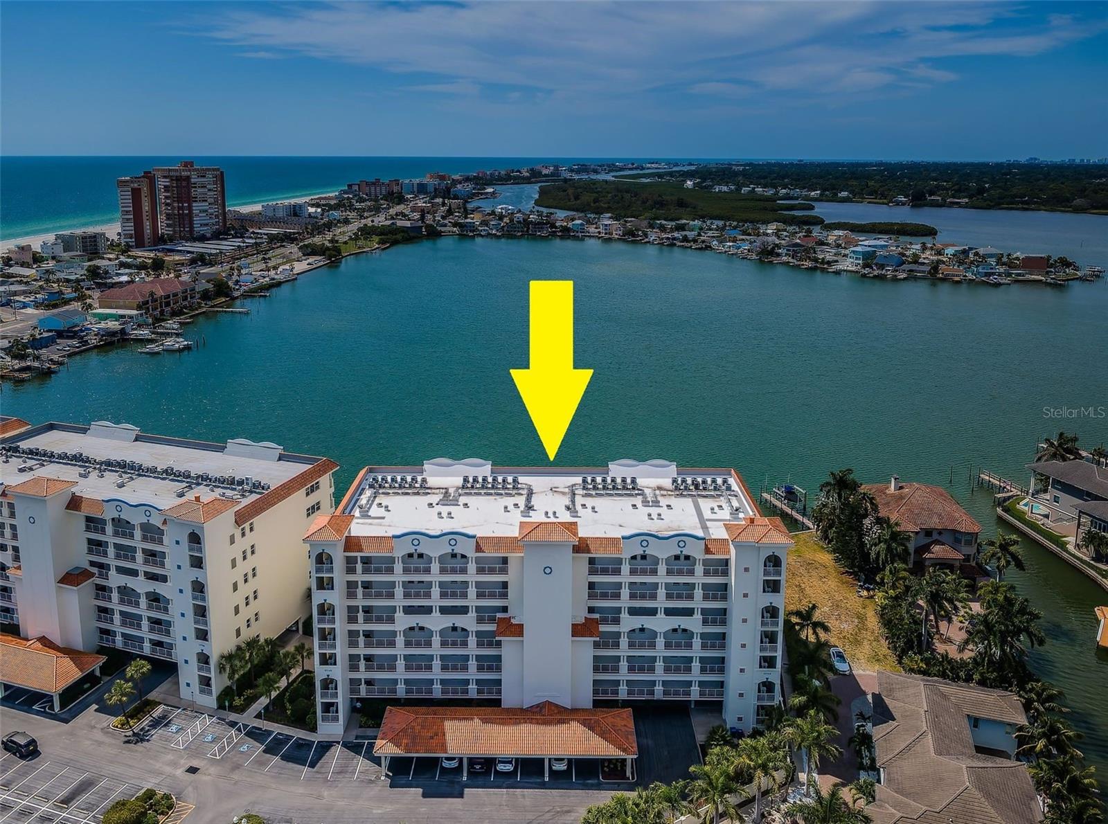 LA BAHIA CONDO - Residential
