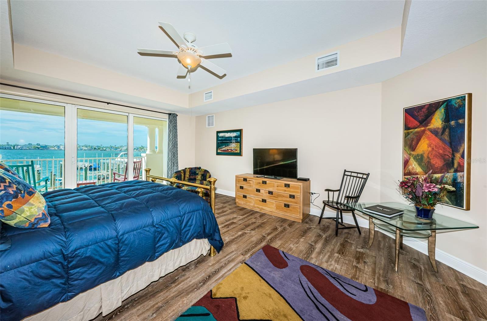 LA BAHIA CONDO - Residential