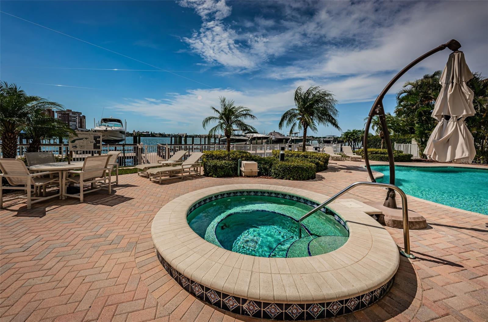 LA BAHIA CONDO - Residential