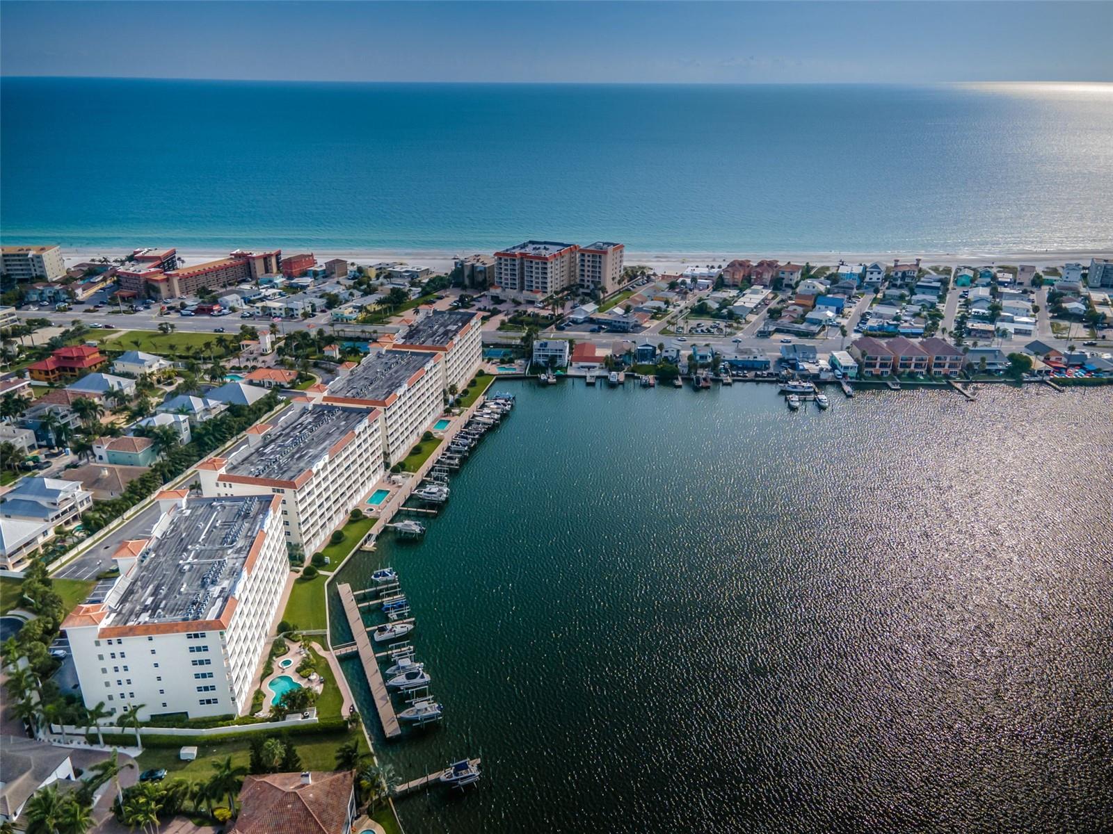 LA BAHIA CONDO - Residential