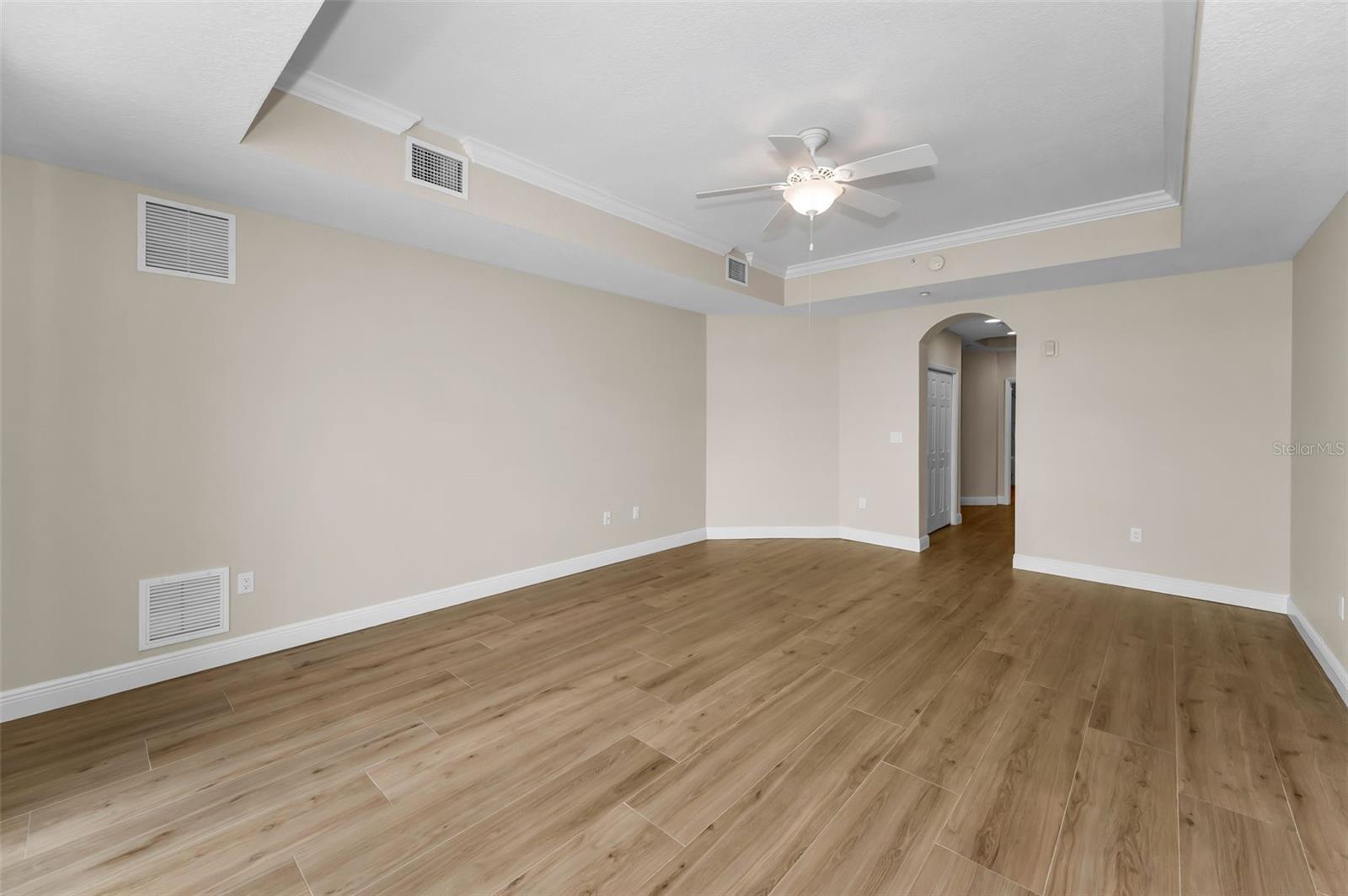 LA BAHIA CONDO - Residential