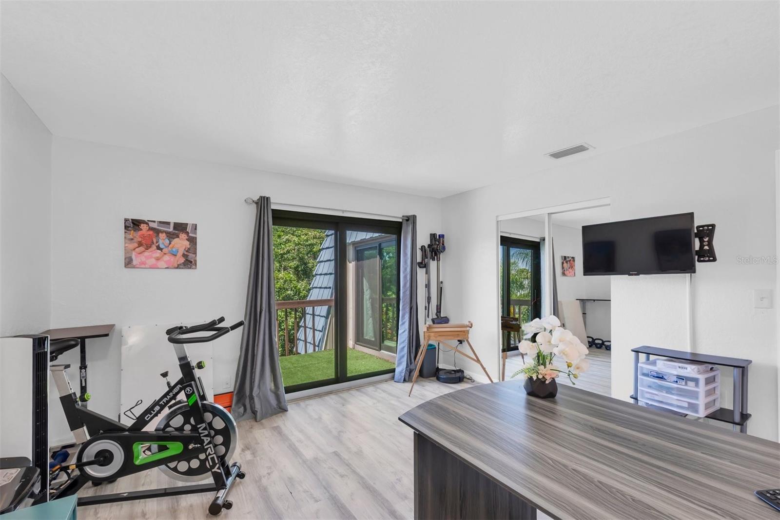 CLEARWATER COVE - Residential