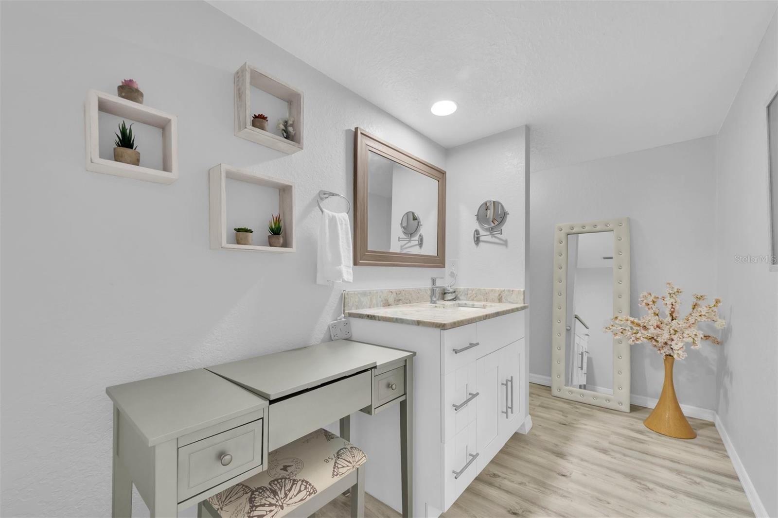 CLEARWATER COVE - Residential
