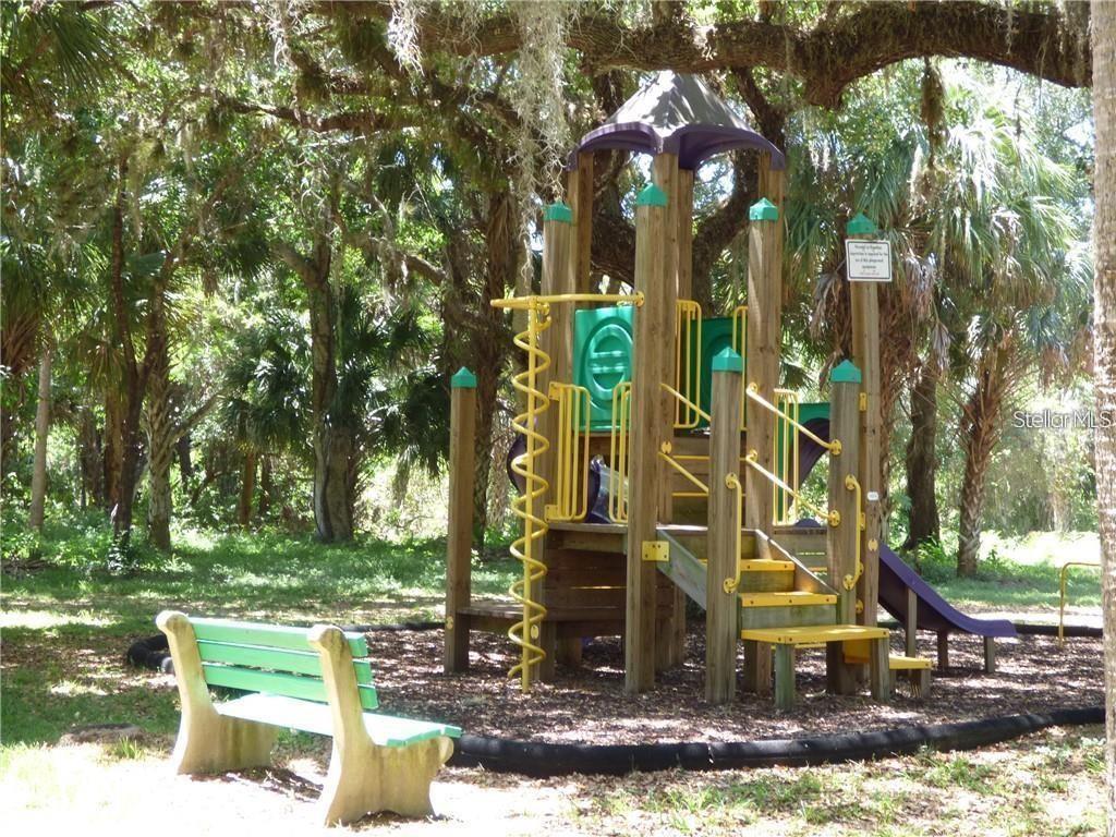 PUNTA GORDA ISLES SEC 21 - Land