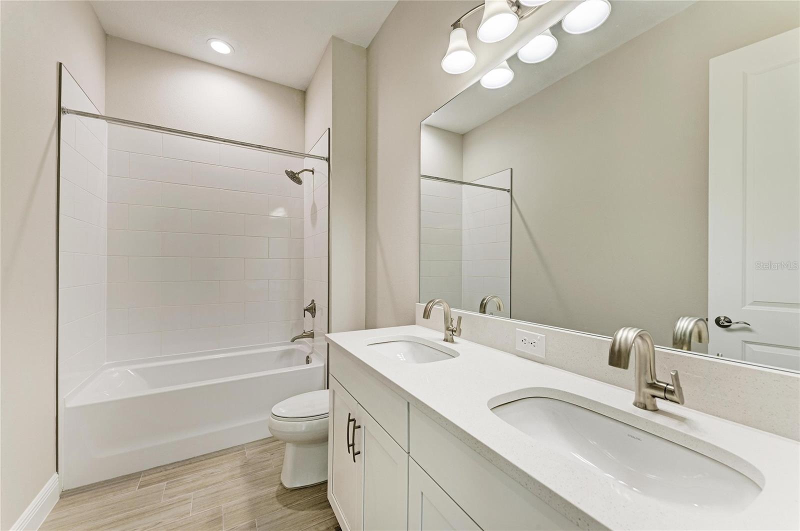 TRIPLE CREEK - Residential