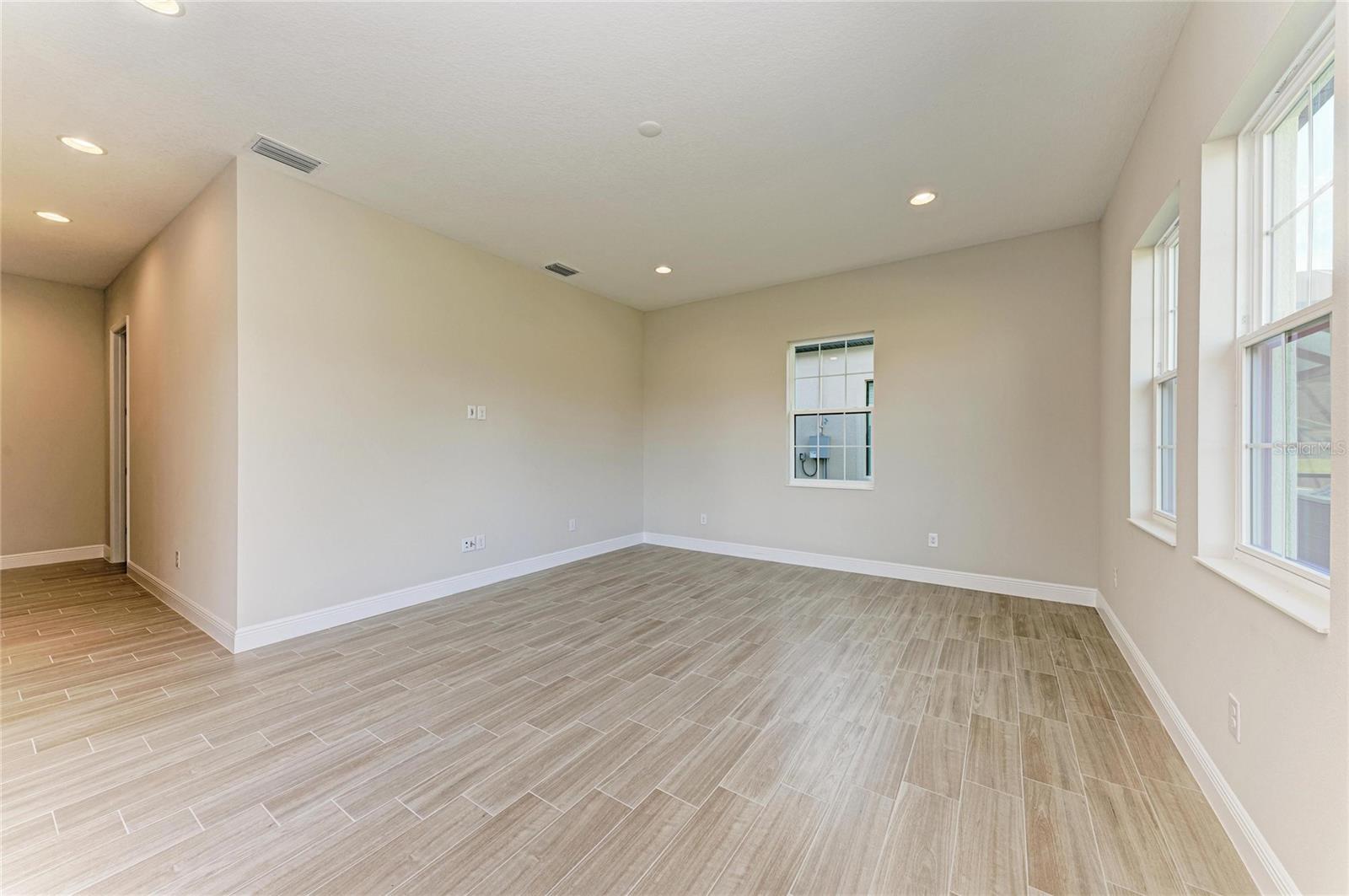 TRIPLE CREEK - Residential