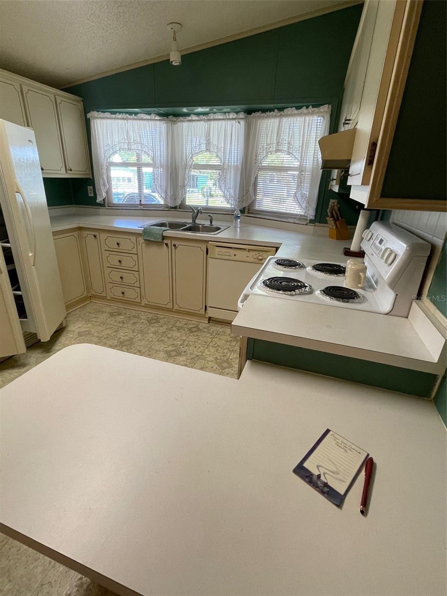 TAVARES FOX RUN MOBILE HOME - Residential