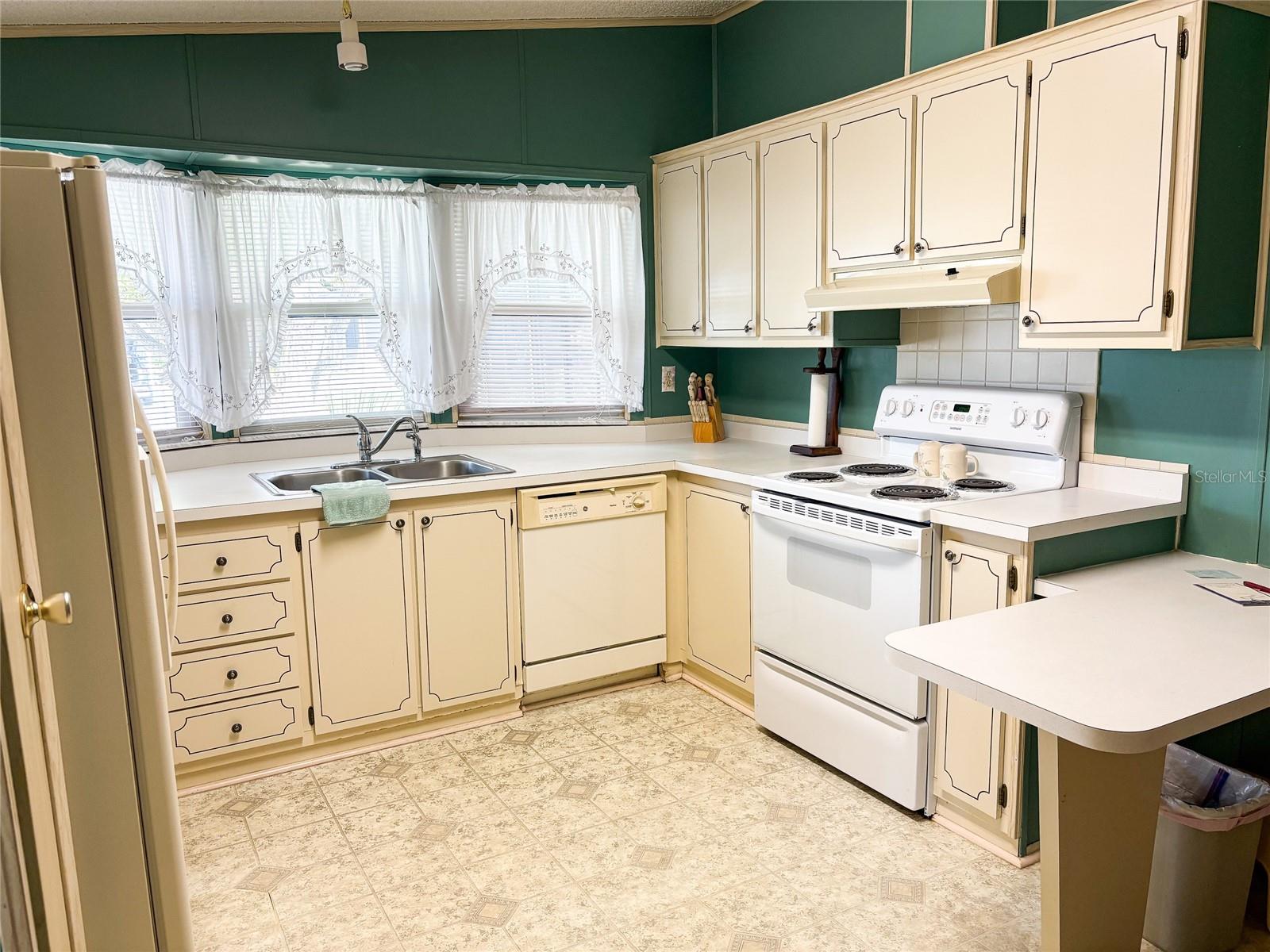 TAVARES FOX RUN MOBILE HOME - Residential