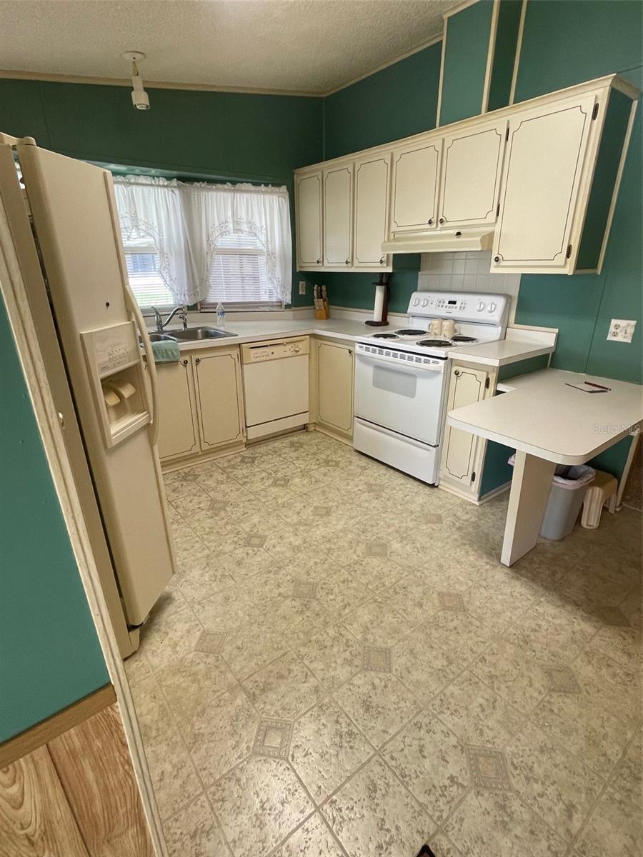 TAVARES FOX RUN MOBILE HOME - Residential