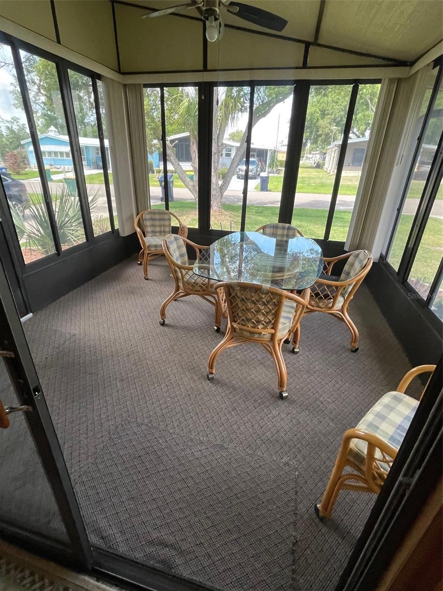 TAVARES FOX RUN MOBILE HOME - Residential