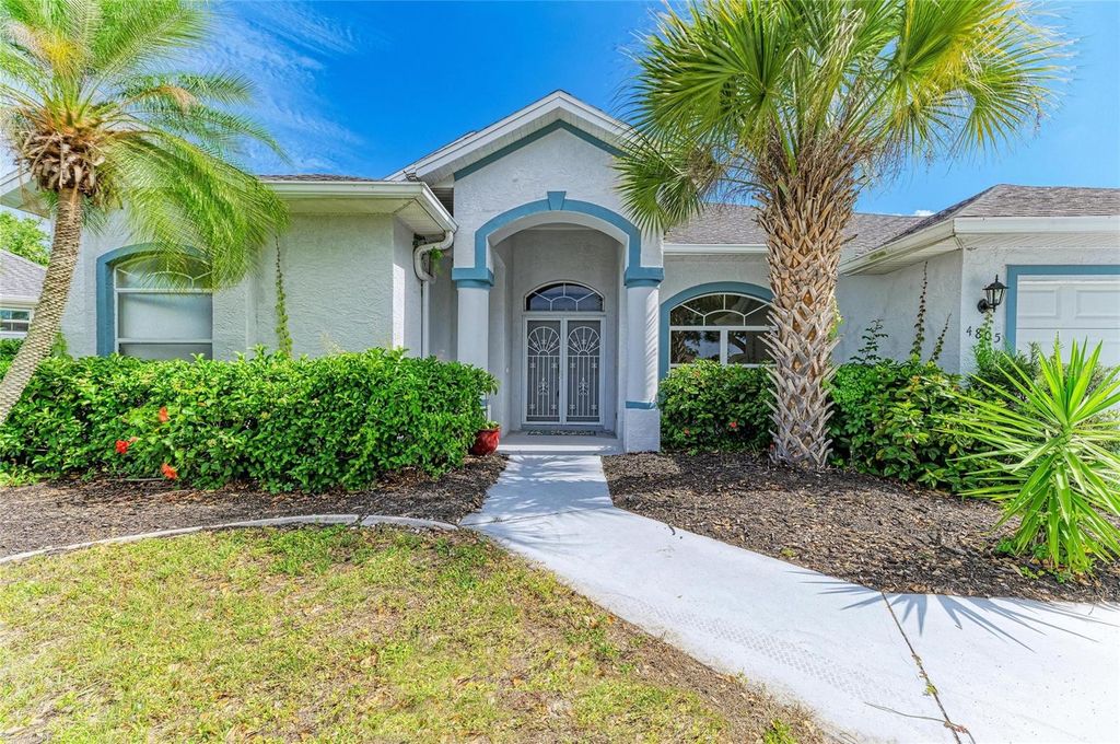 Photo of 4805 76th Court E, Bradenton, FL 34203 (MLS # A4687375)