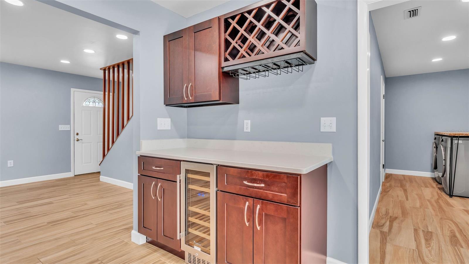 619 SOMERSET LOOP