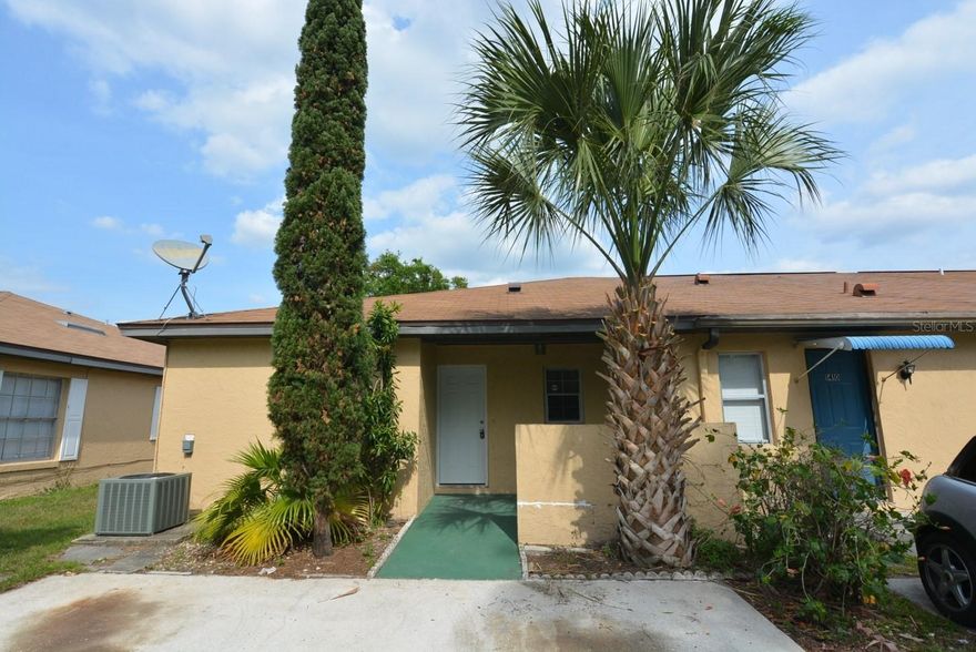 3br 2ba in Sussex Place, East Orlando. All new paint, new stove, re-glazed shower, SPLIT FLOOR PLAN, all TILE FLOORS, front porch. 2 car parking pad. Washier & Dryer included, to be maintained by tenant. LOCATION is near to Waterford Lakes, UCF and short distance to FL-408 and FL-417. COMMUNITY POOL. Priced to rent quickly!