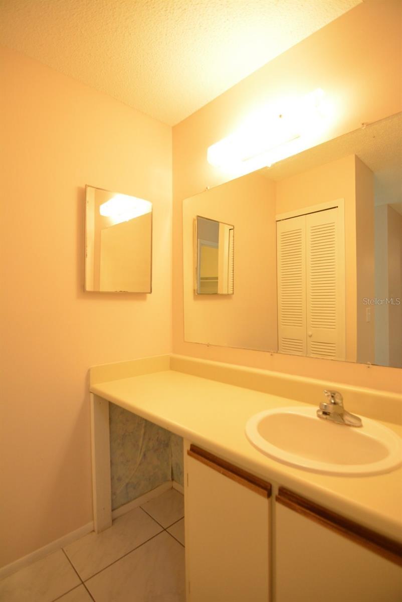 SUSSEX PLACE PH 01 - Residential Lease