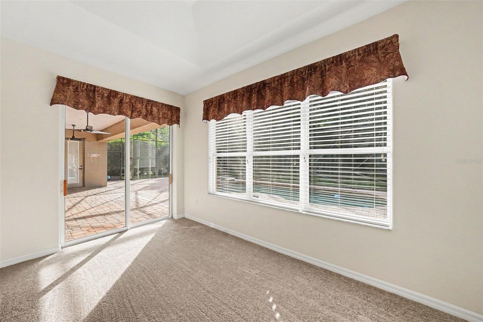 Virtually Staged. Situated on a quiet cul-de-sac in the gated communit – image 16