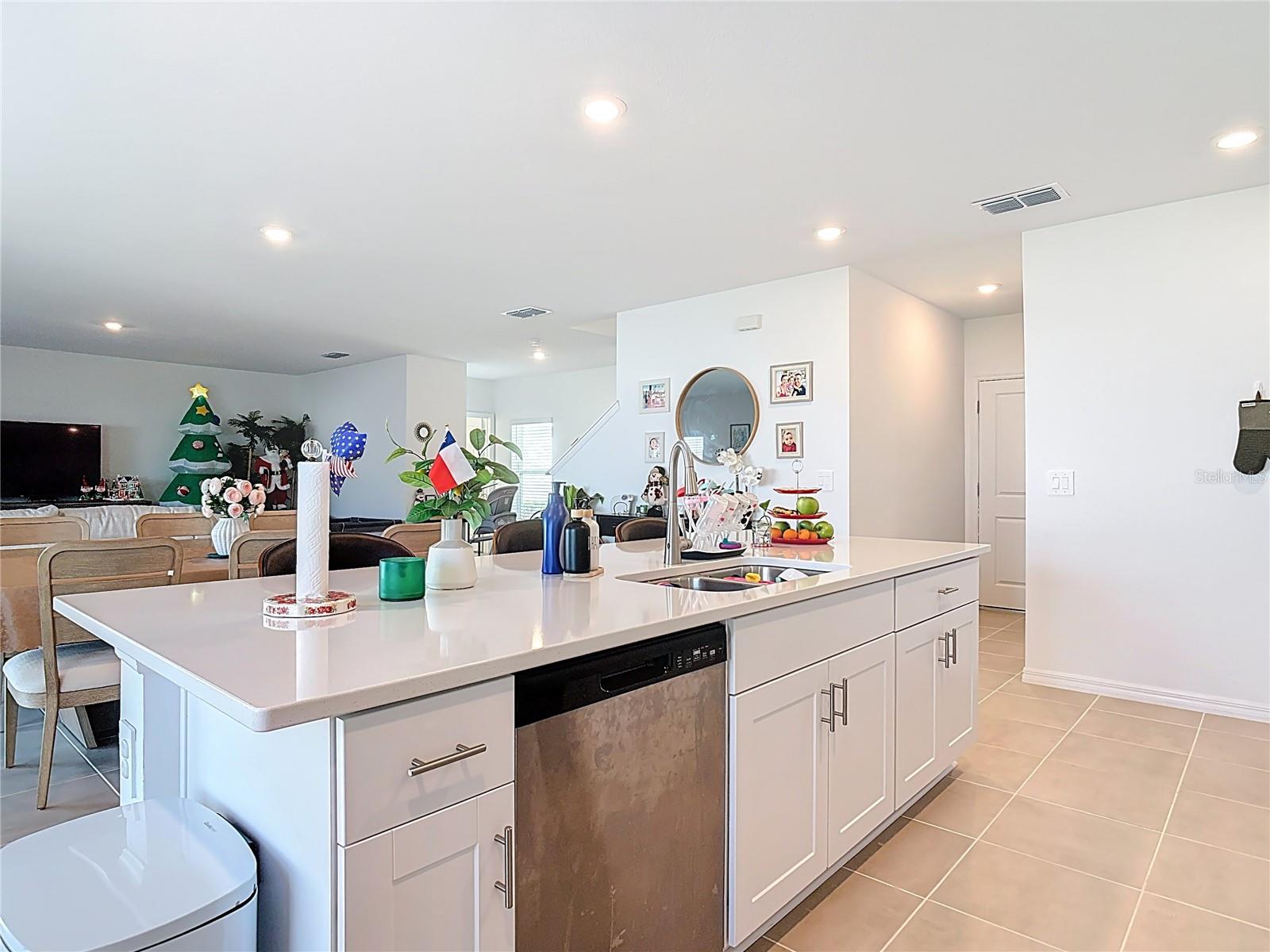 PARKSIDE AT ESTATES - Residential