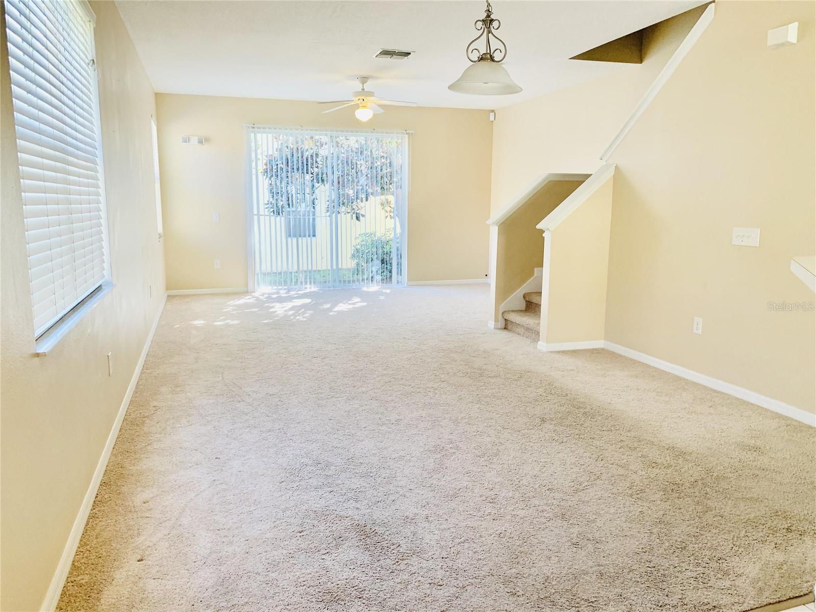 CRESTWYND BAY - Residential Lease